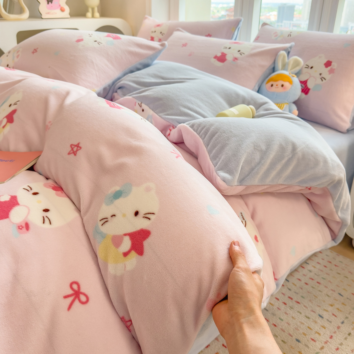 摩妮卡 摩妮卡 2025新款加厚款小清新牛奶绒印花四件套床单款床笠单被套 凯蒂粉梦