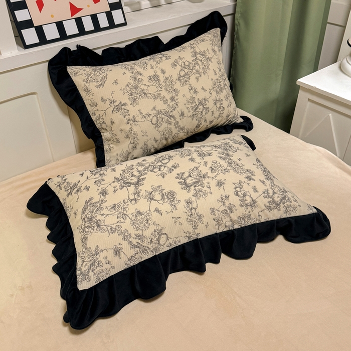 91家纺网 家纺一手货源 找家纺 （总）宅家居 2025新款轻法式小香风灯芯绒提花立体韩版花边牛奶绒四件套-实拍风