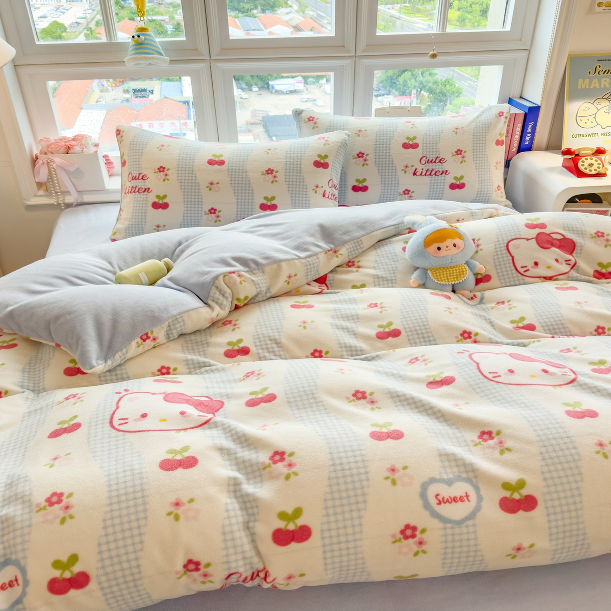 91家纺网 家纺一手货源 找家纺 摩妮卡 摩妮卡 2025新款加厚款小清新牛奶绒印花四件套床单款床笠单被套 凯蒂小樱桃