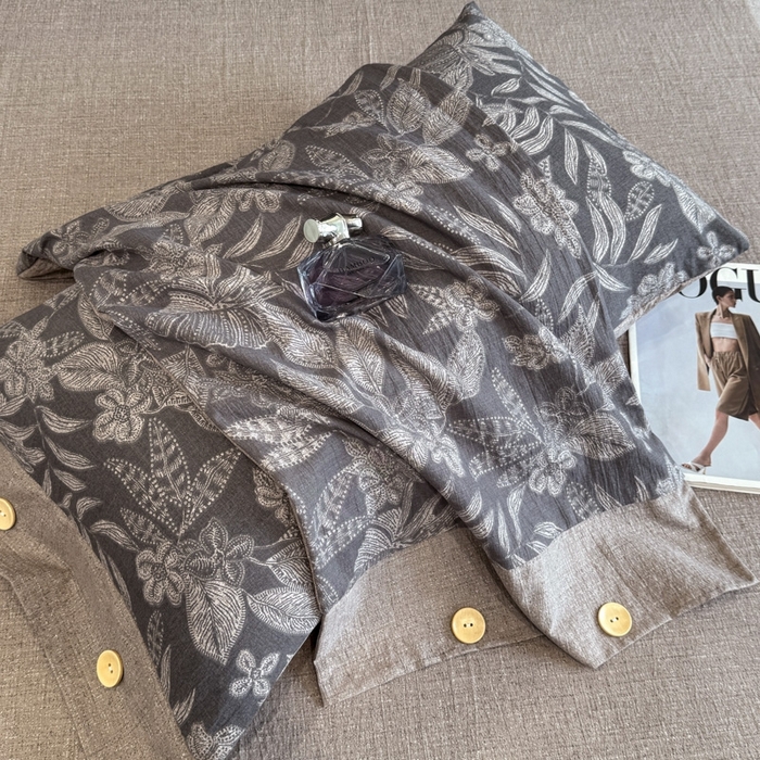 91家纺网 家纺一手货源 找家纺 晚爱家纺（原晚安家居） 2025新款A类原麻四件套纽扣款加厚双层纱仿亚麻套件四件套 晚秋