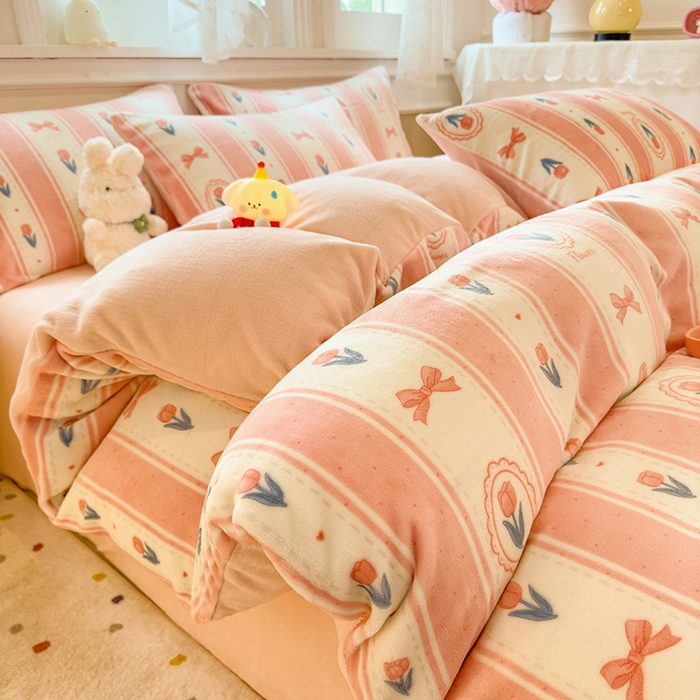 摩妮卡 摩妮卡 2025新款加厚款小清新牛奶绒印花四件套床单款床笠单被套 满溪