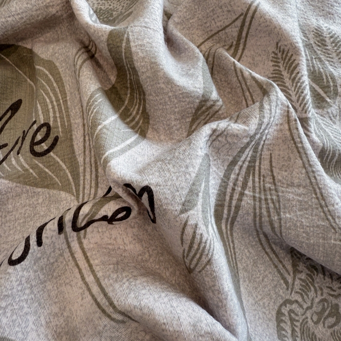 91家纺网 家纺一手货源 找家纺 晚爱家纺（原晚安家居） 2025新款A类原麻四件套纽扣款加厚双层纱仿亚麻套件四件套 向阳花开