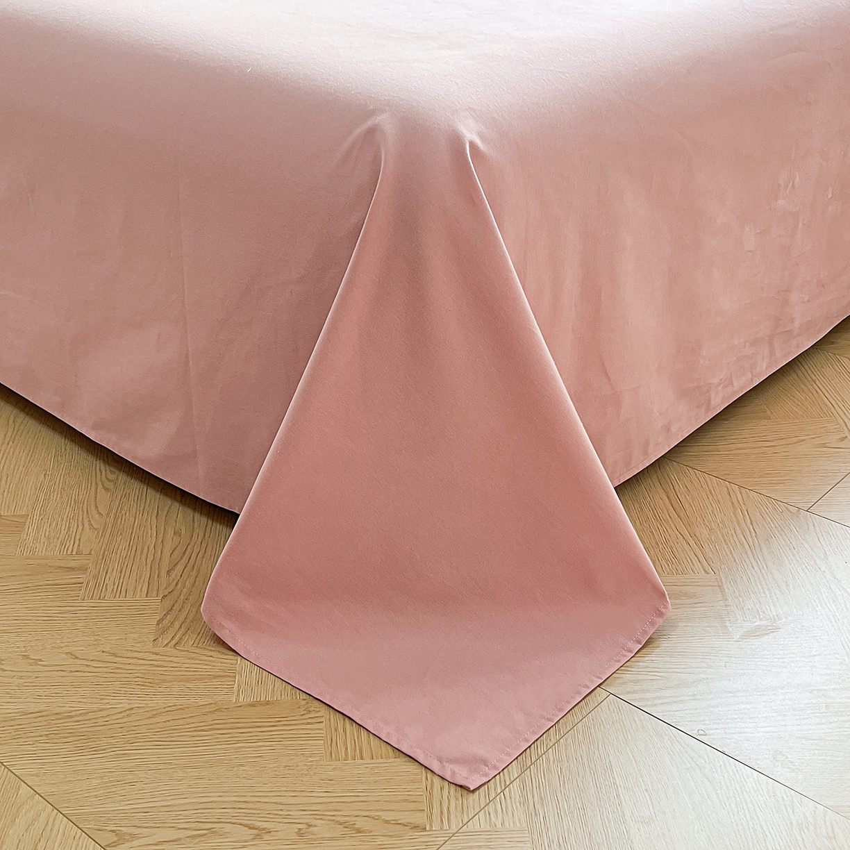 91家纺网 家纺一手货源 找家纺 大境 2025秋冬专版刺绣A类全棉磨毛四件套三件套 篮球小熊-粉小格