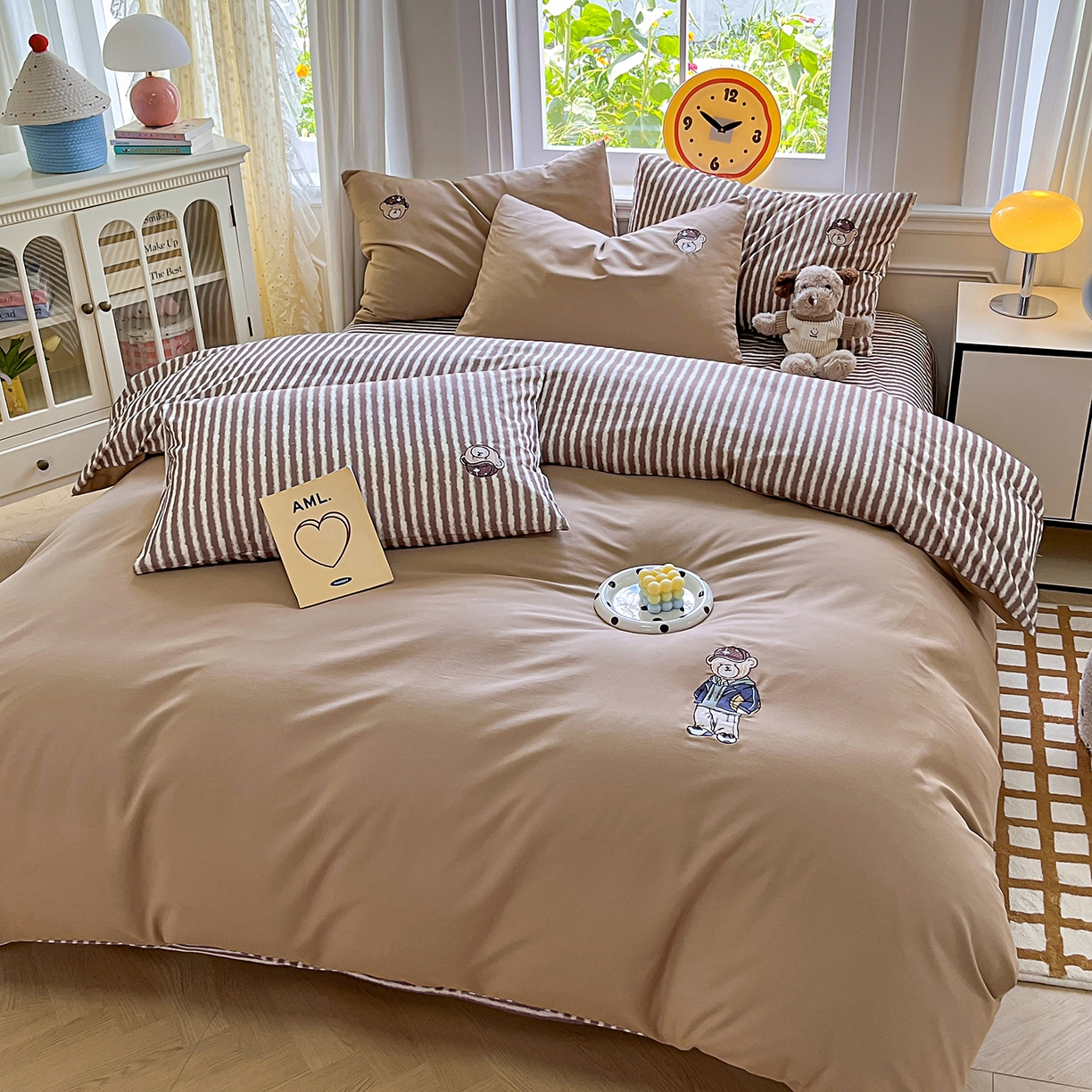 91家纺网 家纺一手货源 找家纺 大境 2025秋冬专版刺绣A类全棉磨毛四件套三件套 篮球小熊-暖咖