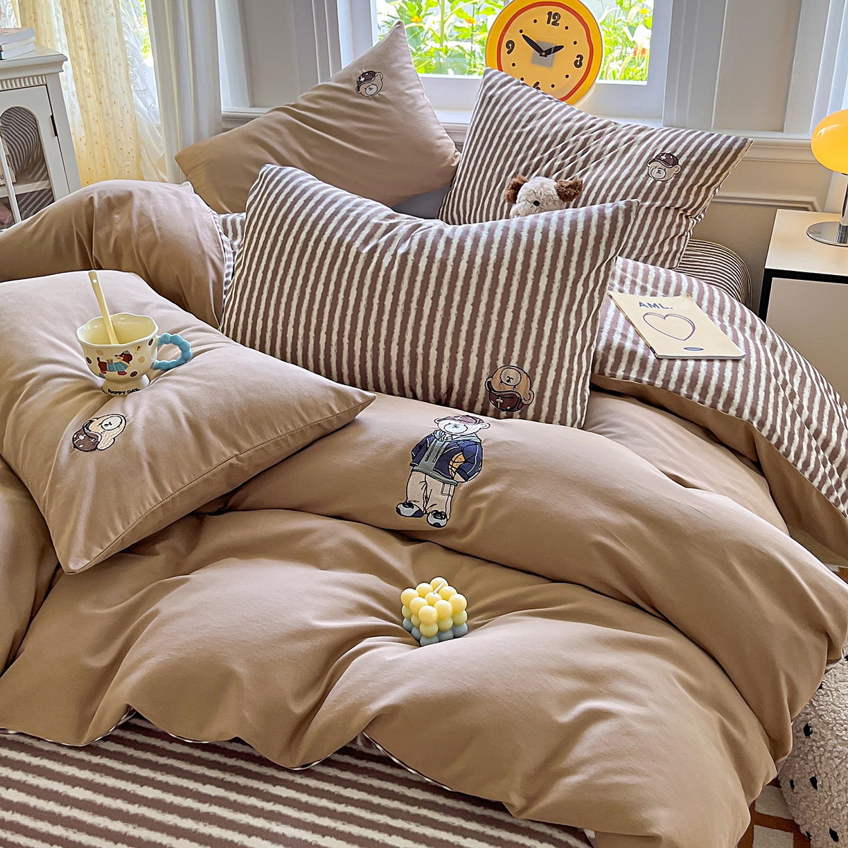 91家纺网 家纺一手货源 找家纺 大境 2025秋冬专版刺绣A类全棉磨毛四件套三件套 篮球小熊-暖咖