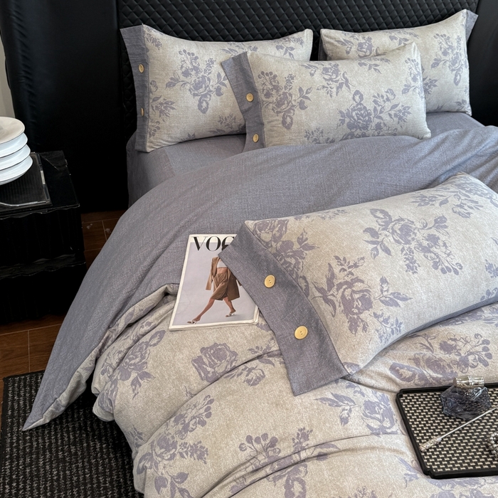 91家纺网 家纺一手货源 找家纺 晚爱家纺（原晚安家居） 2025新款A类原麻四件套纽扣款加厚双层纱仿亚麻套件四件套 绽放