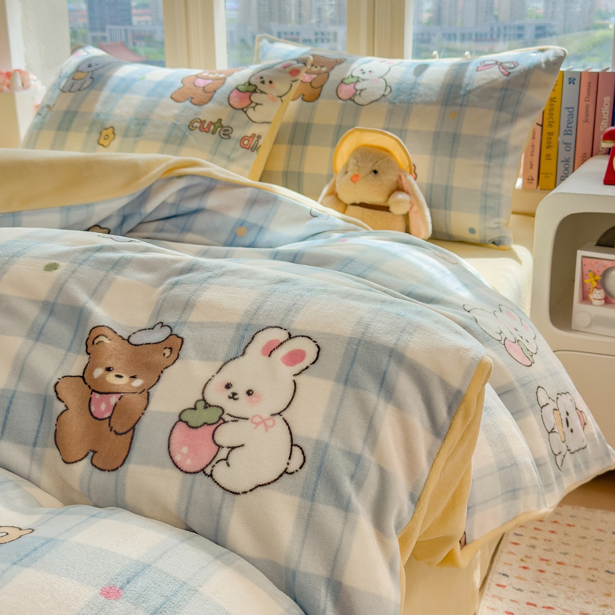 91家纺网 家纺一手货源 找家纺 摩妮卡 摩妮卡 2025新款加厚款小清新牛奶绒印花四件套床单款床笠单被套 萌宠汇