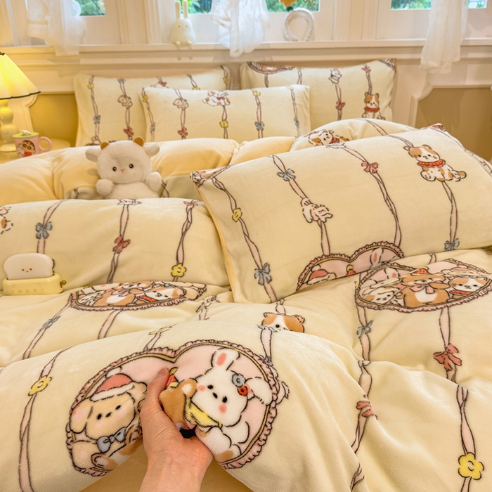 91家纺网 家纺一手货源 找家纺 摩妮卡 摩妮卡 2025新款加厚款小清新牛奶绒印花四件套床单款床笠单被套 萌宠乐园