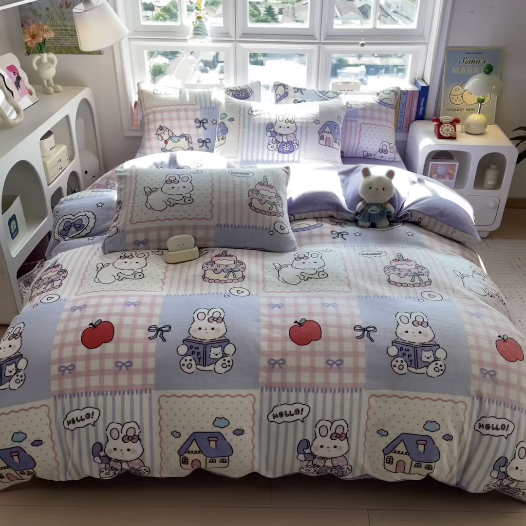 91家纺网 家纺一手货源 找家纺 摩妮卡 摩妮卡 2025新款加厚款小清新牛奶绒印花四件套床单款床笠单被套 萌兔小屋