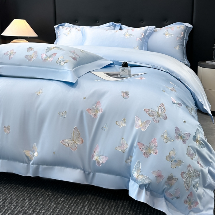 91家纺网 家纺一手货源 找家纺 博纳家纺 2025新款亲服棉宽边高级简奢款绣花四件套-漫山花野 天蓝