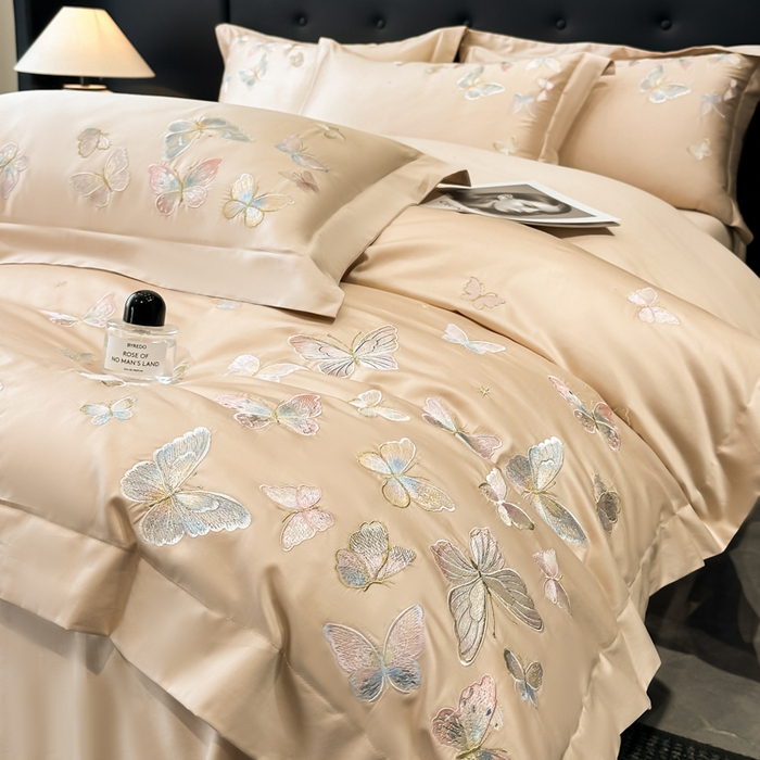 91家纺网 家纺一手货源 找家纺 博纳家纺 2025新款亲服棉宽边高级简奢款绣花四件套-漫山花野 香槟