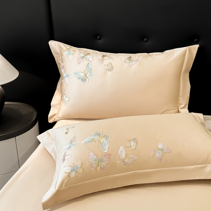 91家纺网 家纺一手货源 找家纺 博纳家纺 2025新款亲服棉宽边高级简奢款绣花四件套-漫山花野 香槟