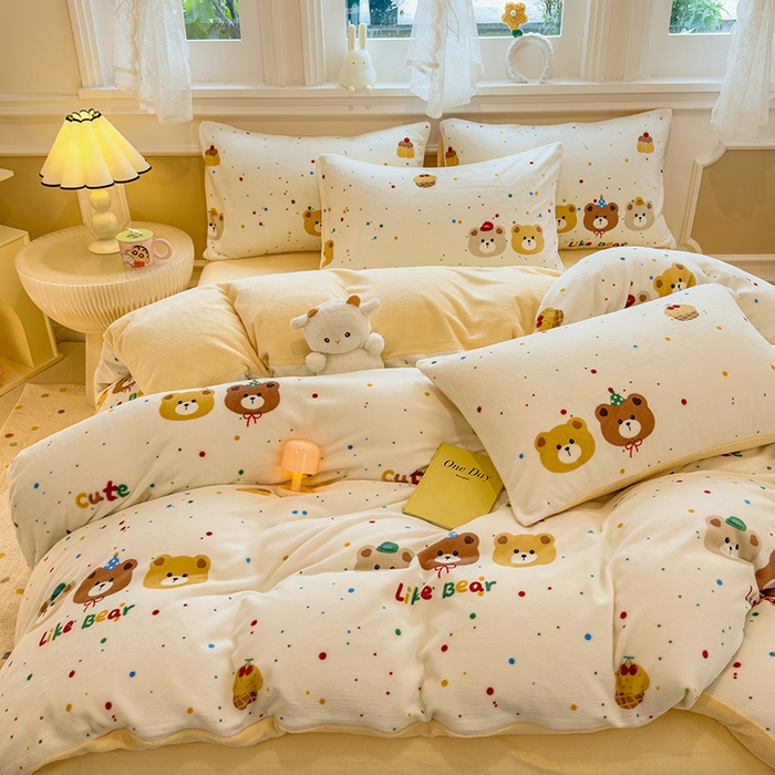 91家纺网 家纺一手货源 找家纺 摩妮卡 摩妮卡 2025新款加厚款小清新牛奶绒印花四件套床单款床笠单被套 瑞迪熊