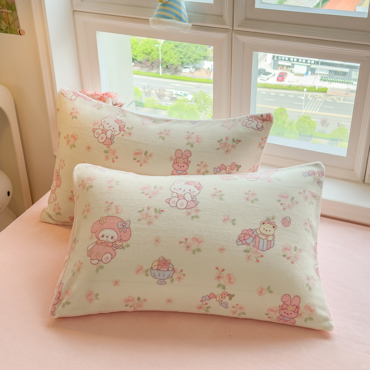 91家纺网 家纺一手货源 找家纺 摩妮卡 摩妮卡 2025新款加厚款小清新牛奶绒印花四件套床单款床笠单被套 甜蜜小花