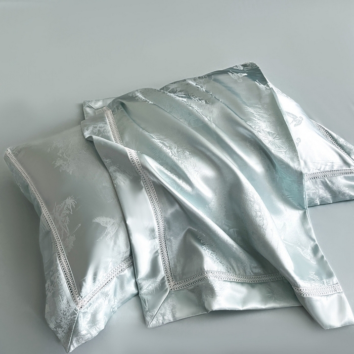 91家纺网 家纺一手货源 找家纺 博纳家纺 2025新款镂空大宽边拼角高级简奢款亲肤棉四件套-山水提花 繁星蓝