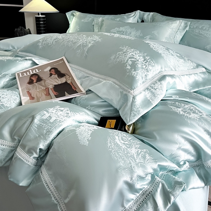 91家纺网 家纺一手货源 找家纺 博纳家纺 2025新款镂空大宽边拼角高级简奢款亲肤棉四件套-山水提花 繁星蓝