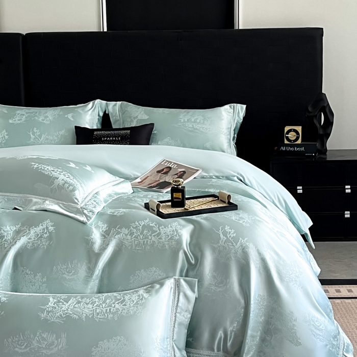 91家纺网 家纺一手货源 找家纺 博纳家纺 2025新款镂空大宽边拼角高级简奢款亲肤棉四件套-山水提花 繁星蓝