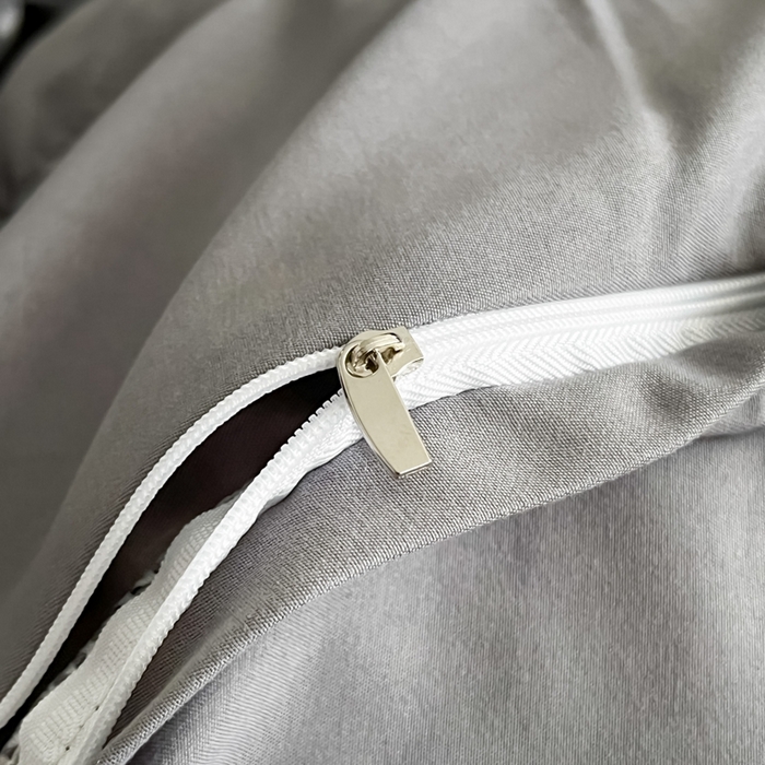 91家纺网 家纺一手货源 找家纺 博纳家纺 2025新款镂空大宽边拼角高级简奢款亲肤棉四件套-山水提花 高级灰