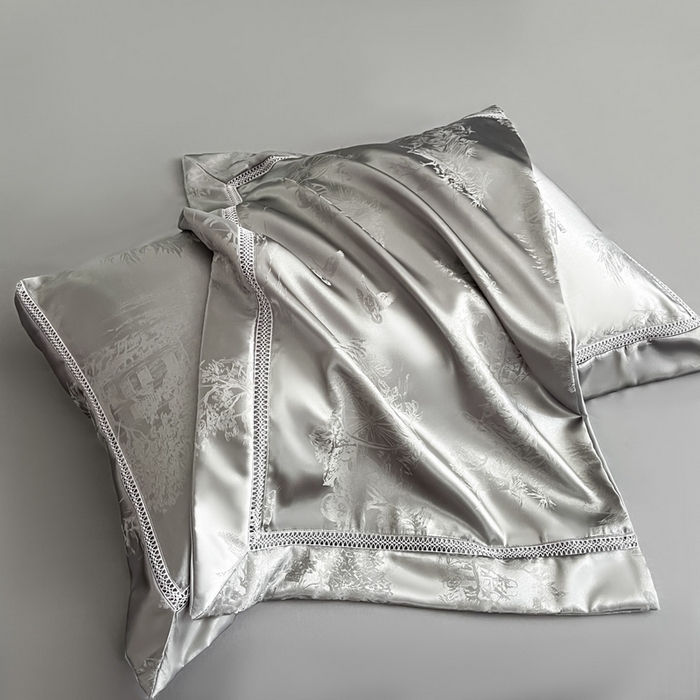 91家纺网 家纺一手货源 找家纺 博纳家纺 2025新款镂空大宽边拼角高级简奢款亲肤棉四件套-山水提花 高级灰