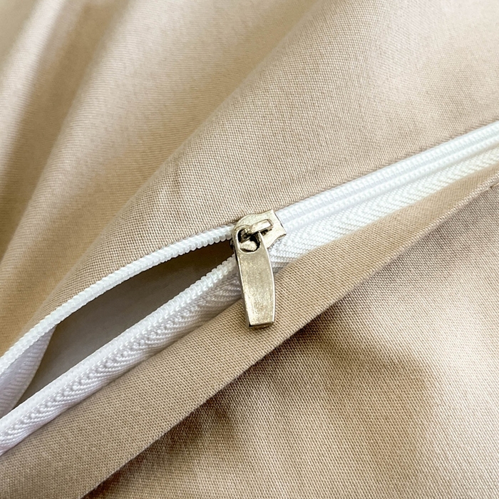 91家纺网 家纺一手货源 找家纺 博纳家纺 2025新款镂空大宽边拼角高级简奢款亲肤棉四件套-山水提花 香槟