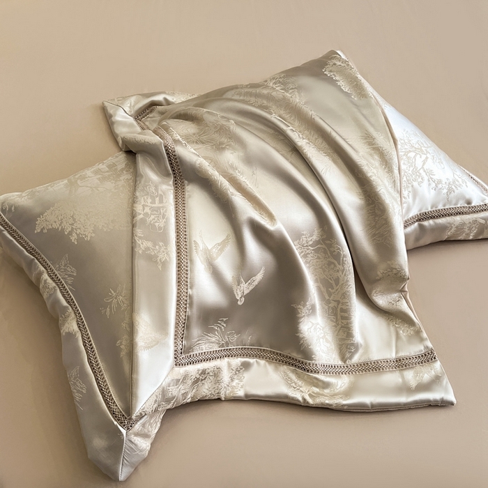 91家纺网 家纺一手货源 找家纺 博纳家纺 2025新款镂空大宽边拼角高级简奢款亲肤棉四件套-山水提花 香槟