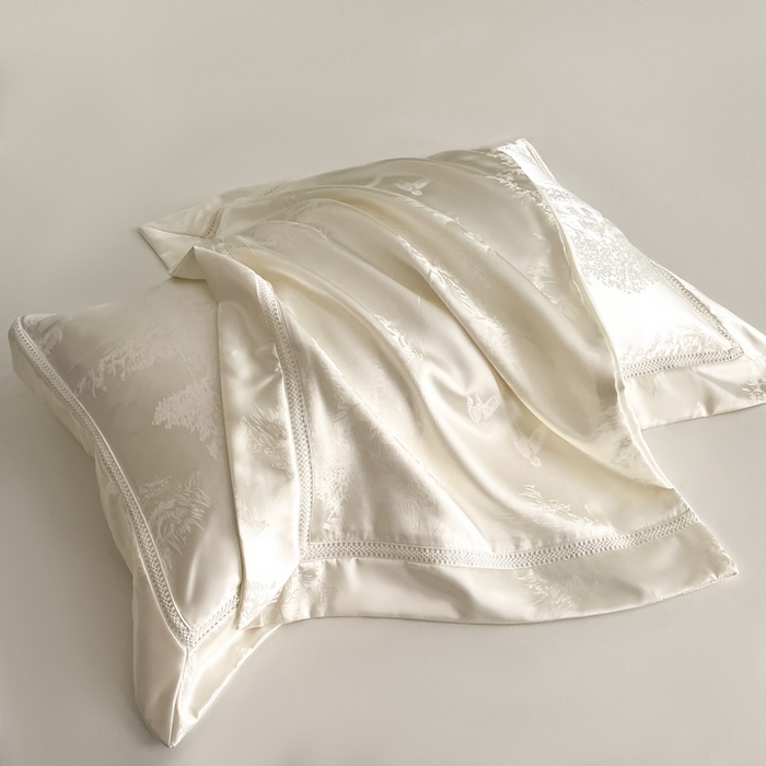 91家纺网 家纺一手货源 找家纺 博纳家纺 2025新款镂空大宽边拼角高级简奢款亲肤棉四件套-山水提花 象牙白