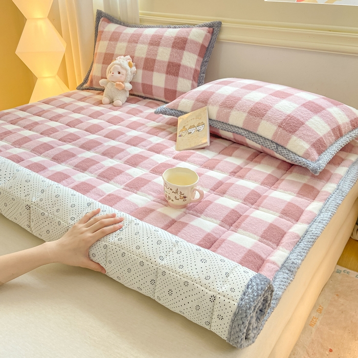 91家纺网 家纺一手货源 找家纺 正邦家纺 2025新款无印良品风羊圈绒床垫学生宿舍床褥子上下铺软垫 羊圈绒-粉格