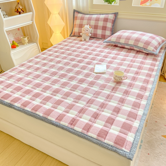 91家纺网 家纺一手货源 找家纺 正邦家纺 2025新款无印良品风羊圈绒床垫学生宿舍床褥子上下铺软垫 羊圈绒-粉格