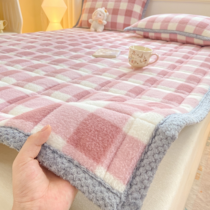 91家纺网 家纺一手货源 找家纺 正邦家纺 2025新款无印良品风羊圈绒床垫学生宿舍床褥子上下铺软垫 羊圈绒-粉格