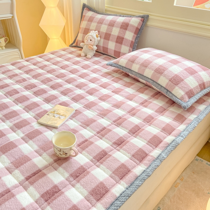 91家纺网 家纺一手货源 找家纺 正邦家纺 2025新款无印良品风羊圈绒床垫学生宿舍床褥子上下铺软垫 羊圈绒-粉格