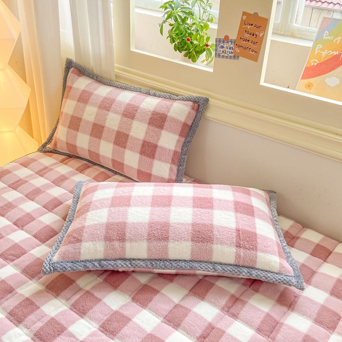 91家纺网 家纺一手货源 找家纺 正邦家纺 2025新款无印良品风羊圈绒床垫学生宿舍床褥子上下铺软垫 羊圈绒-粉格