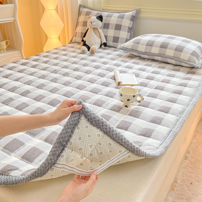 91家纺网 家纺一手货源 找家纺 正邦家纺 2025新款无印良品风羊圈绒床垫学生宿舍床褥子上下铺软垫 羊圈绒-灰格