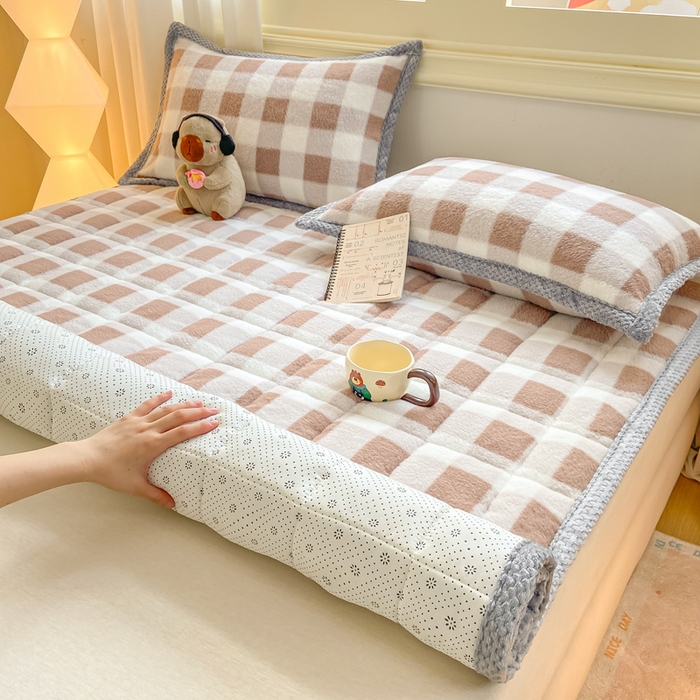 91家纺网 家纺一手货源 找家纺 正邦家纺 2025新款无印良品风羊圈绒床垫学生宿舍床褥子上下铺软垫 羊圈绒-咖格