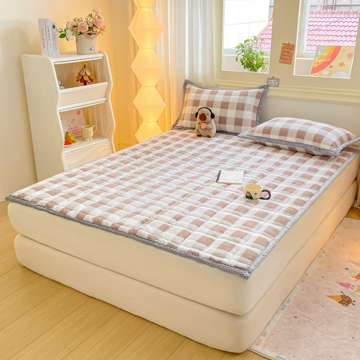 91家纺网 家纺一手货源 找家纺 正邦家纺 2025新款无印良品风羊圈绒床垫学生宿舍床褥子上下铺软垫 羊圈绒-咖格