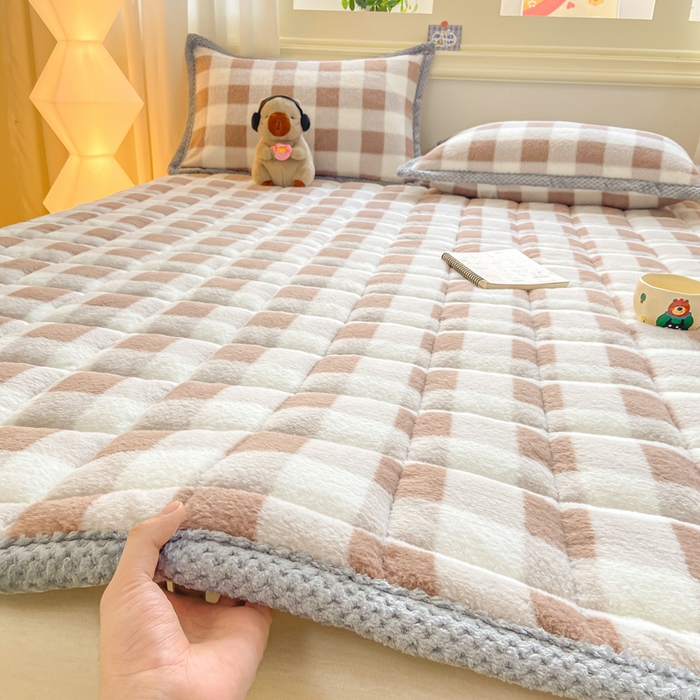 91家纺网 家纺一手货源 找家纺 正邦家纺 2025新款无印良品风羊圈绒床垫学生宿舍床褥子上下铺软垫 羊圈绒-咖格