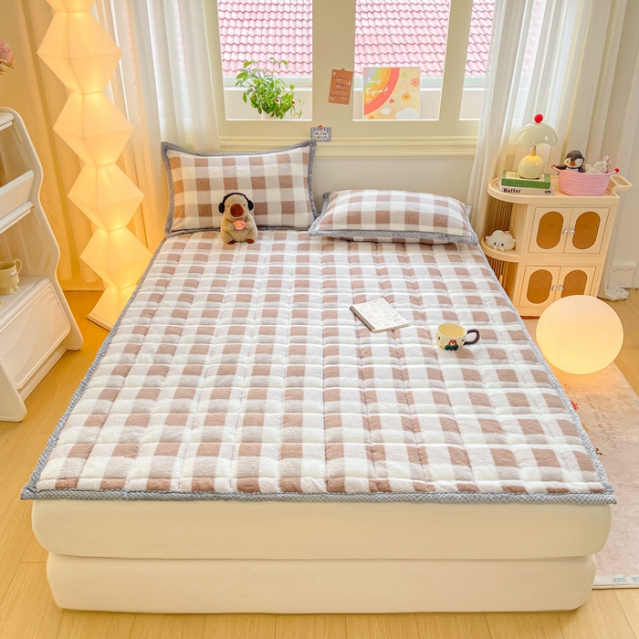 91家纺网 家纺一手货源 找家纺 正邦家纺 2025新款无印良品风羊圈绒床垫学生宿舍床褥子上下铺软垫 羊圈绒-咖格