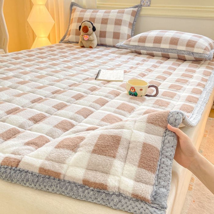 91家纺网 家纺一手货源 找家纺 正邦家纺 2025新款无印良品风羊圈绒床垫学生宿舍床褥子上下铺软垫 羊圈绒-咖格