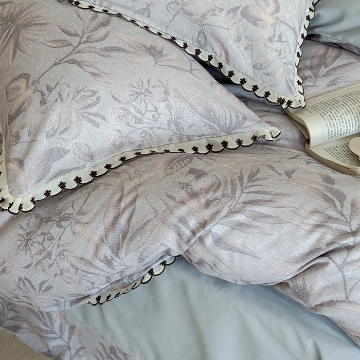 91家纺网 家纺一手货源 找家纺 于果 2025新款全棉纯棉生态磨毛花边款四件套 古屿兰灰