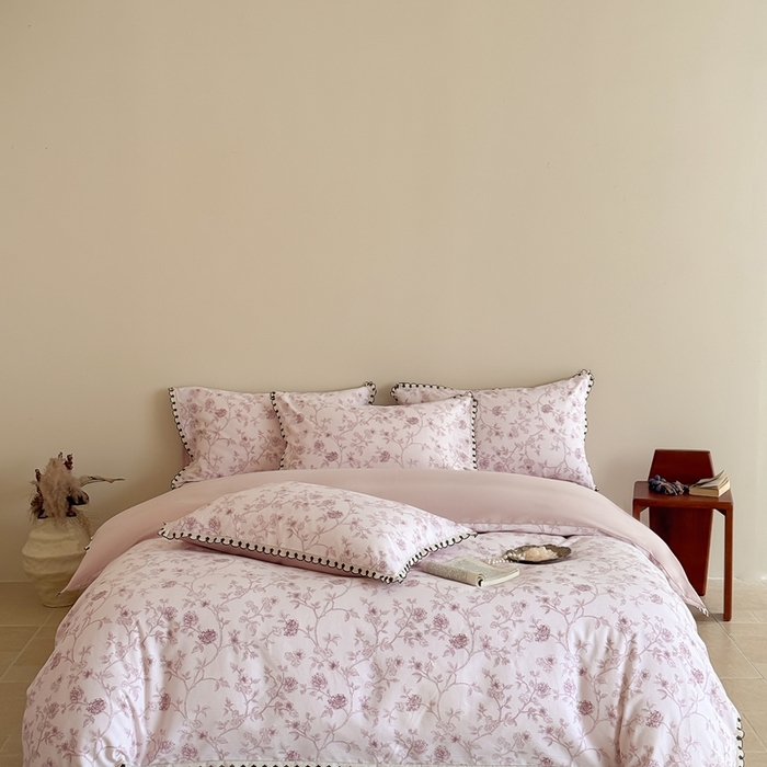 91家纺网 家纺一手货源 找家纺 于果 2025新款全棉纯棉生态磨毛花边款四件套 花间柔光