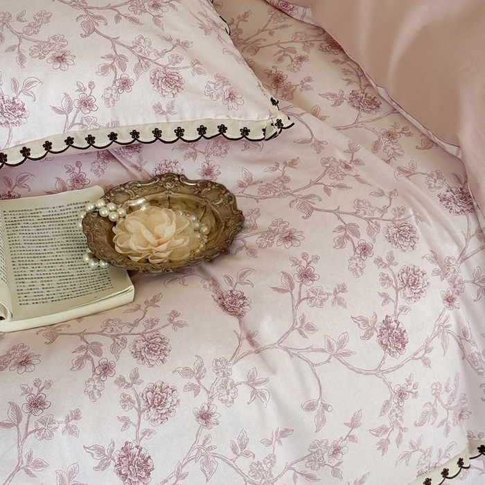 91家纺网 家纺一手货源 找家纺 于果 2025新款全棉纯棉生态磨毛花边款四件套 花间柔光