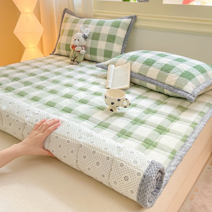 91家纺网 家纺一手货源 找家纺 正邦家纺 2025新款无印良品风羊圈绒床垫学生宿舍床褥子上下铺软垫 羊圈绒-绿格