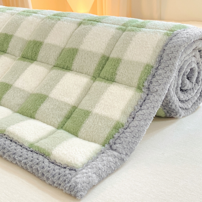 91家纺网 家纺一手货源 找家纺 正邦家纺 2025新款无印良品风羊圈绒床垫学生宿舍床褥子上下铺软垫 羊圈绒-绿格