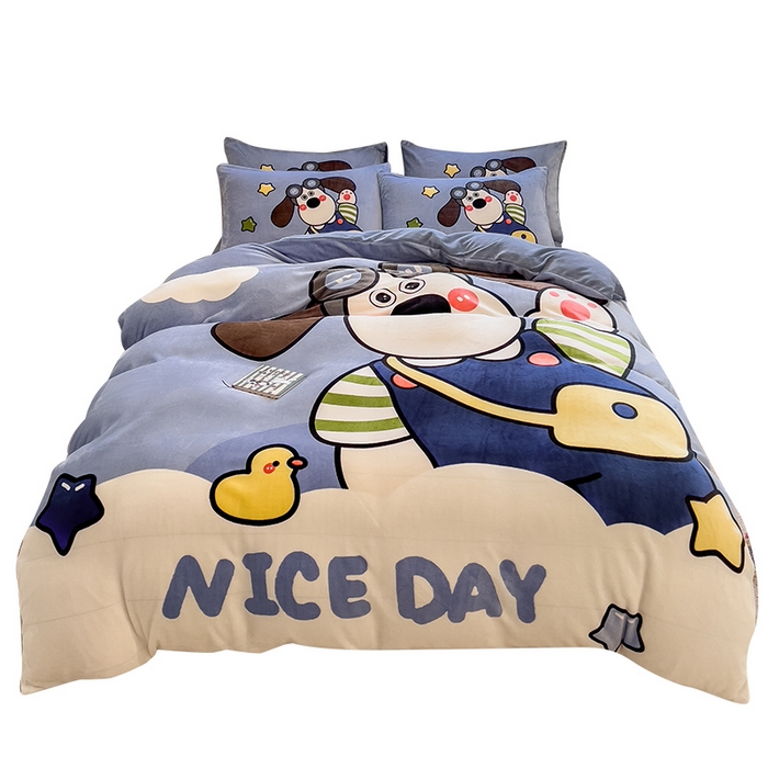 91家纺网 家纺一手货源 找家纺 丝羽坊 2025新款A类大版牛奶绒印花四件套 洛米狗