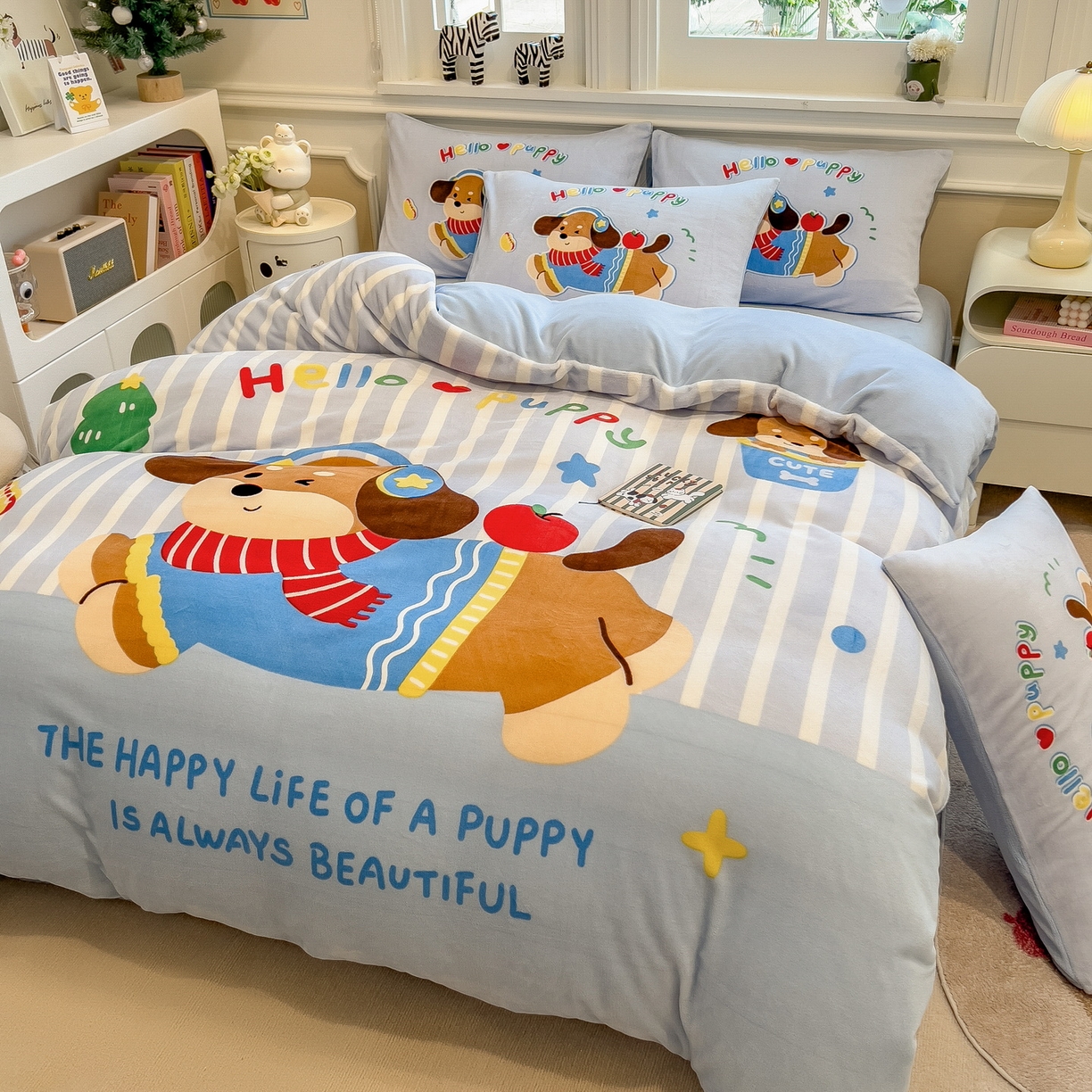 91家纺网 家纺一手货源 找家纺 丝羽坊 2025新款A类大版牛奶绒印花四件套 汪汪假日