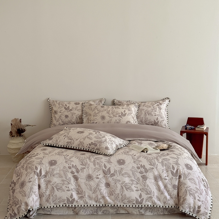 91家纺网 家纺一手货源 找家纺 于果 2025新款全棉纯棉生态磨毛花边款四件套 花漾