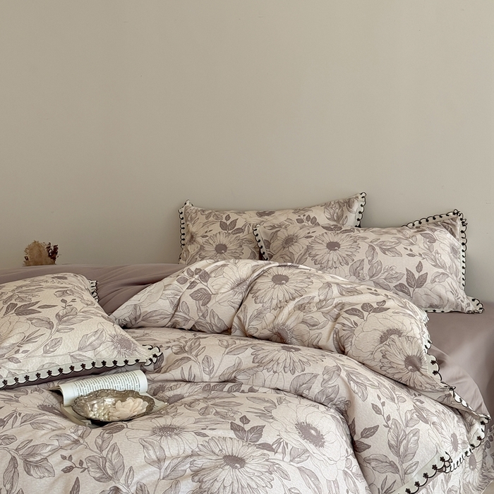 91家纺网 家纺一手货源 找家纺 于果 2025新款全棉纯棉生态磨毛花边款四件套 花漾