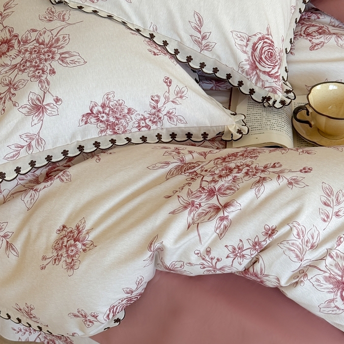 91家纺网 家纺一手货源 找家纺 于果 2025新款全棉纯棉生态磨毛花边款四件套 秘密花园