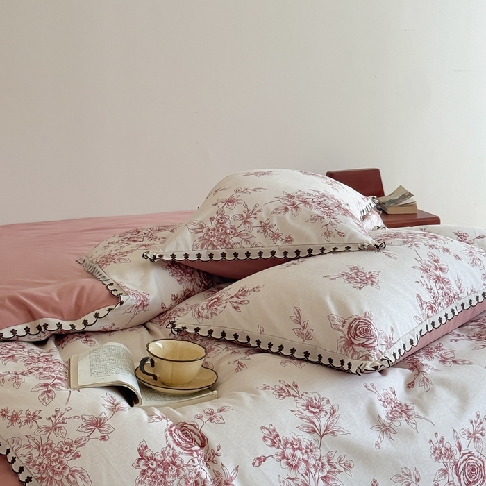 91家纺网 家纺一手货源 找家纺 于果 2025新款全棉纯棉生态磨毛花边款四件套 秘密花园
