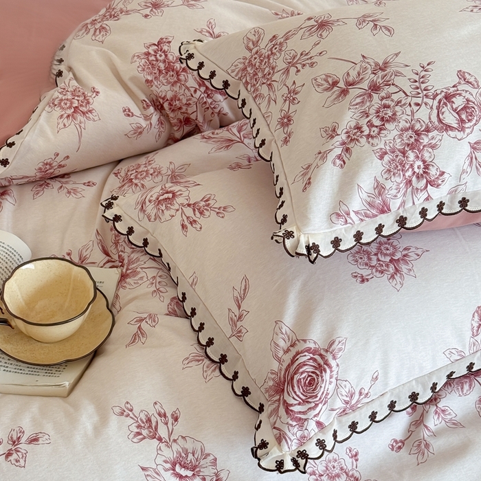 91家纺网 家纺一手货源 找家纺 于果 2025新款全棉纯棉生态磨毛花边款四件套 秘密花园