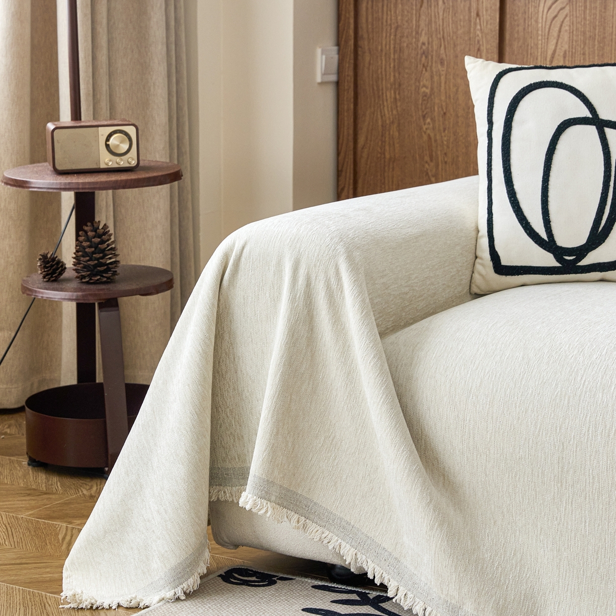 91家纺网 家纺一手货源 找家纺 沐沐家纺 2026新款亮丝沙发巾 米白